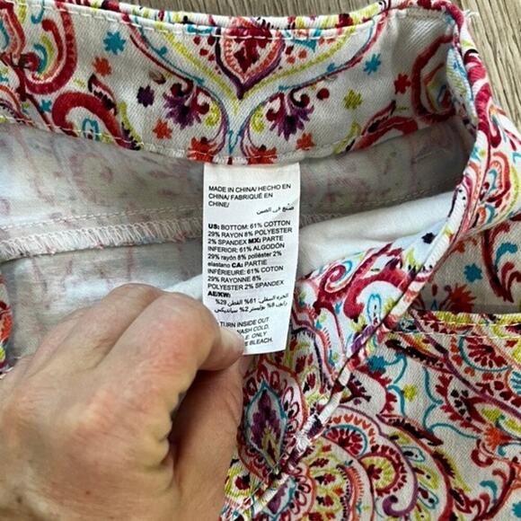 CHICOS Jeans So Slimming Girlfriend Slim Leg Floral Ankle 12 tall - Picture 5 of 9